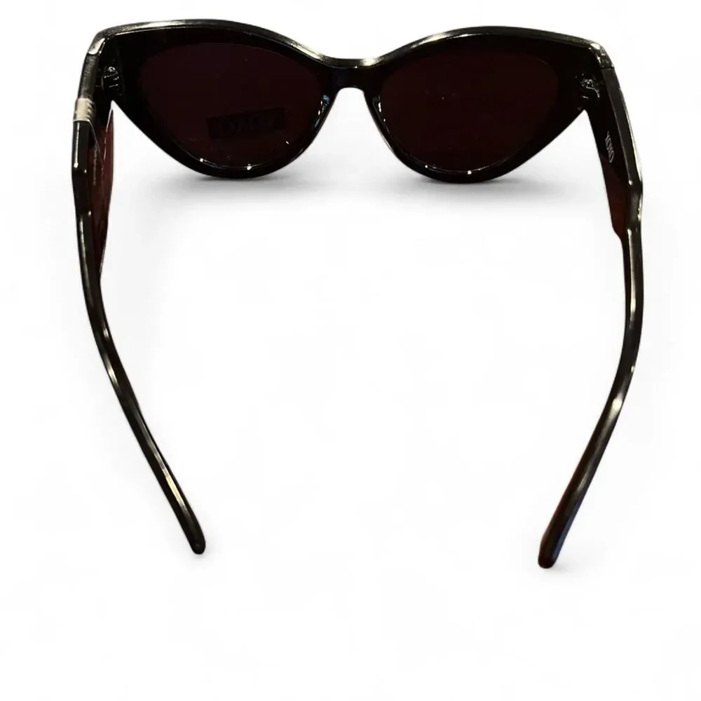 XOXO Women's Retro Cat Eye Sunglasses (XS57978-5B-S)